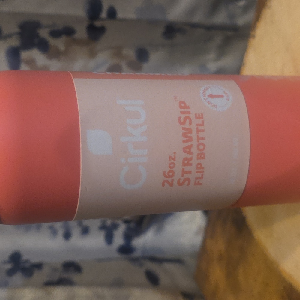 NEW! Cirkul Charmed Water Bottle 26 Oz - Picture 2 of 10